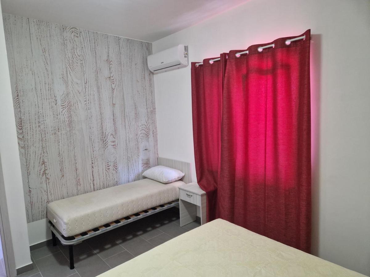 Nina'S House 2 A 300 Metri Dal Mare Apartment Santa Caterina Dello Ionio Marina Ngoại thất bức ảnh