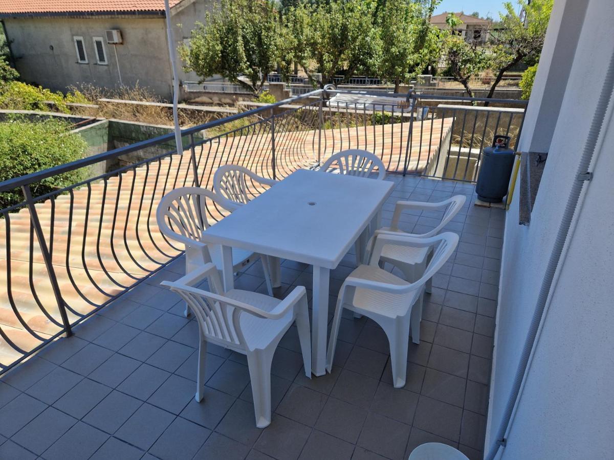 Nina'S House 2 A 300 Metri Dal Mare Apartment Santa Caterina Dello Ionio Marina Ngoại thất bức ảnh
